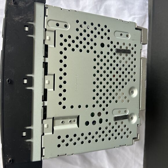 Toyota Corolla 03-08 Stock Stereo 6 Disc 86120-02440 Tested Works A51814 - Picture 4 of 5